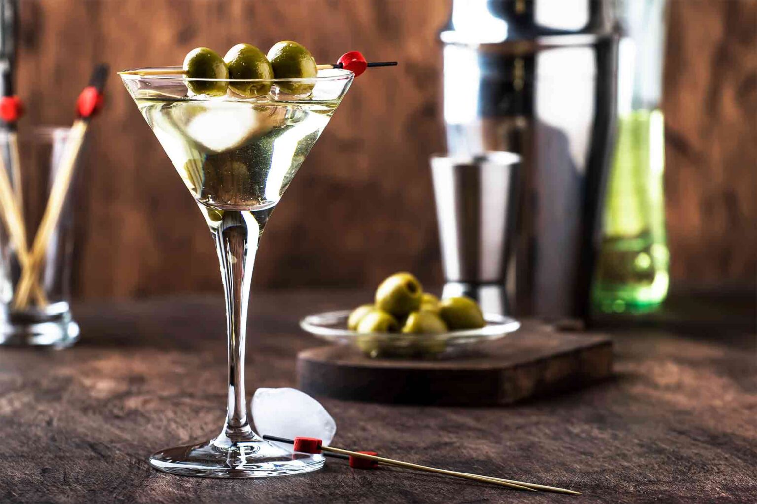 Classic Martini Cocktail How To Make Recipes