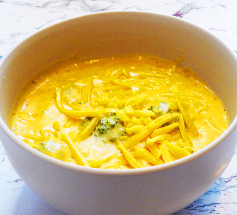 cheesy-brokkoli-soup-video-recipe-gastroladies
