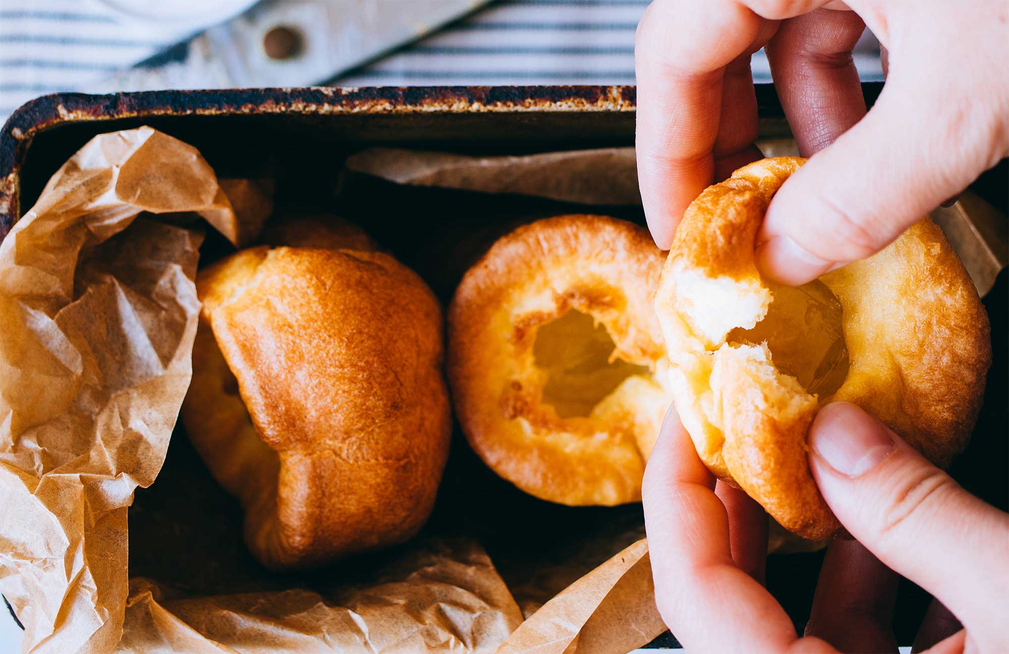 Jamie Oliver’s Yorkshire Pudding Recipe (Video) - How To Make Recipes 