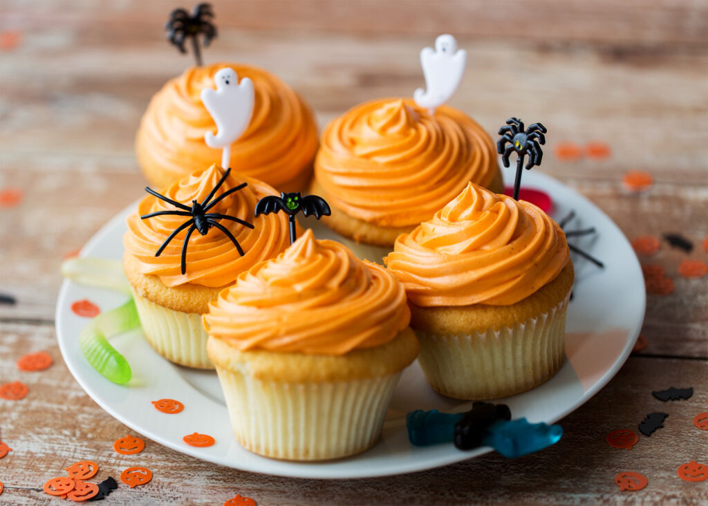 Halloween Cupcakes With Pumpkin