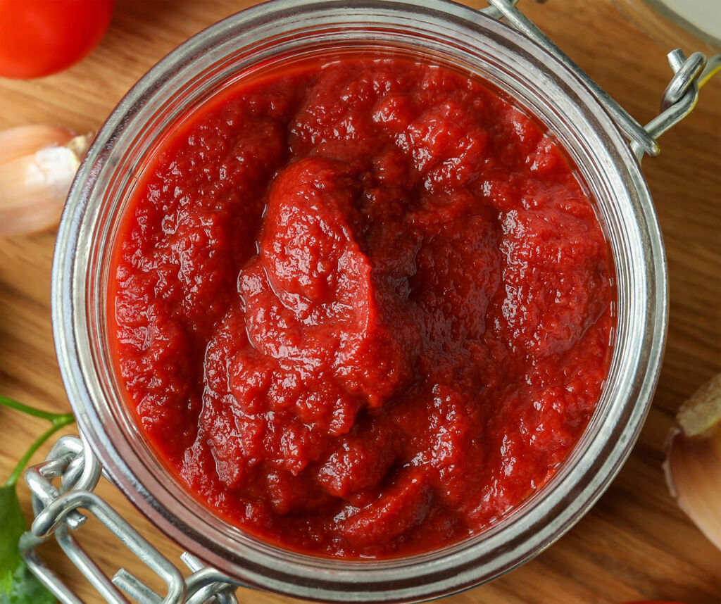 The Simplest Canned Red Pepper Paste Recipe (Video)
