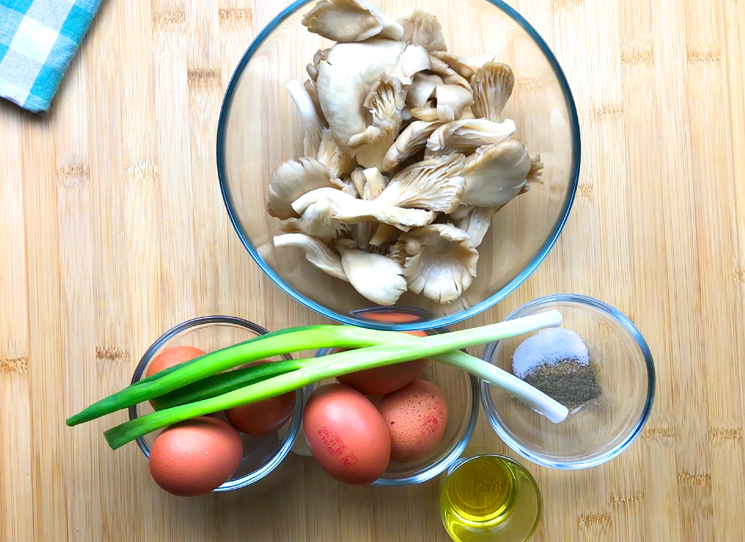Mushroom Omelette Recipe (Video) - How To Make Recipes