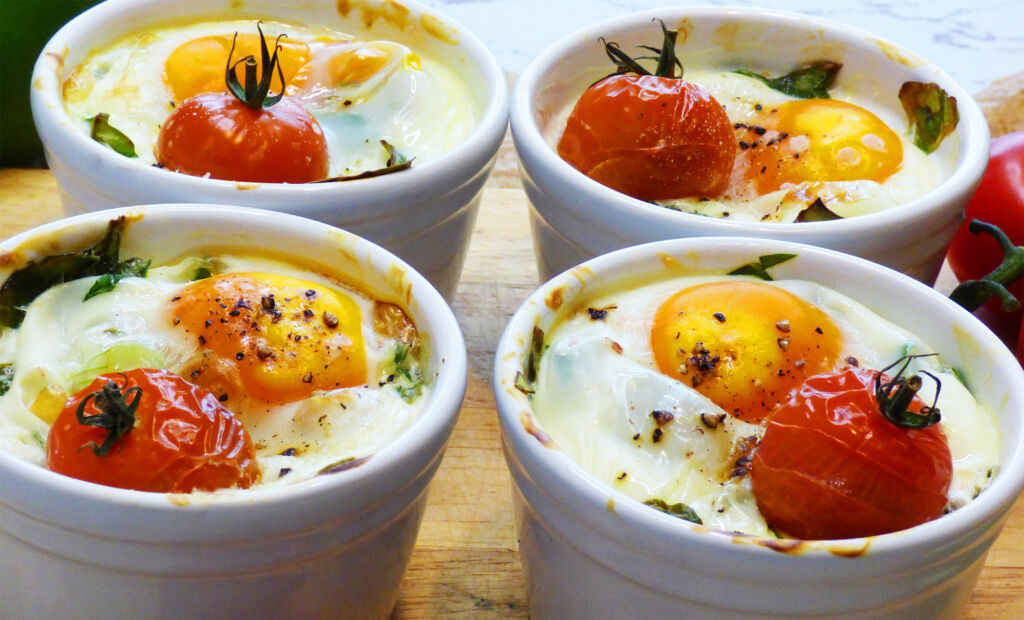 Baked Egg with Creamy Spinach (Video)