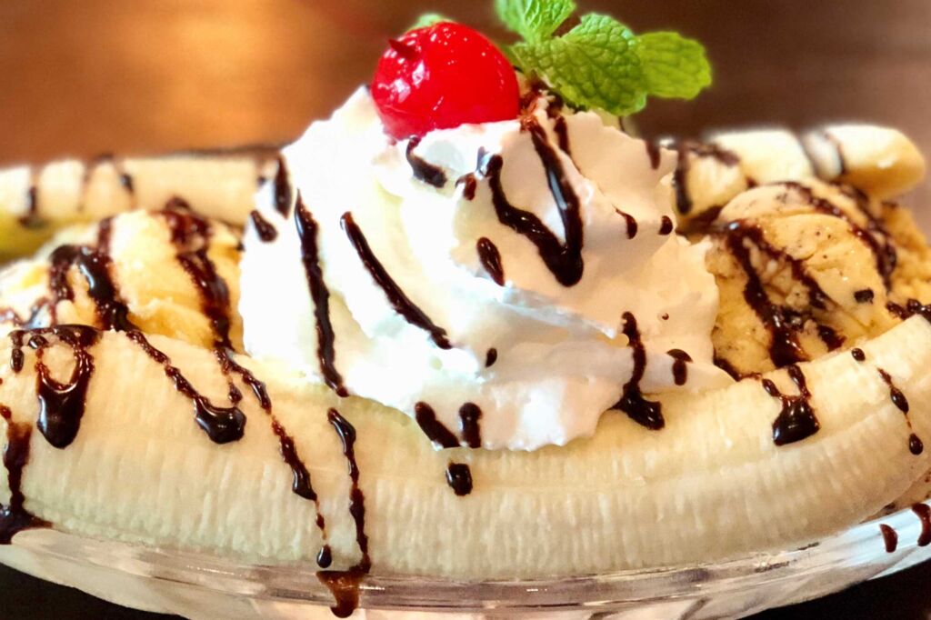 Banana Split Recipe {Classic} - Two Peas & Their Pod