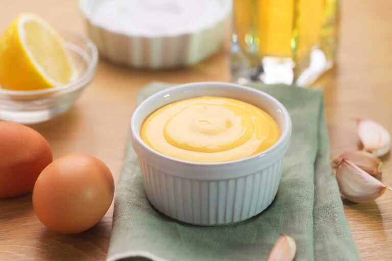 Homemade Traditional Aioli Sauce Recipe How To Make Recipes