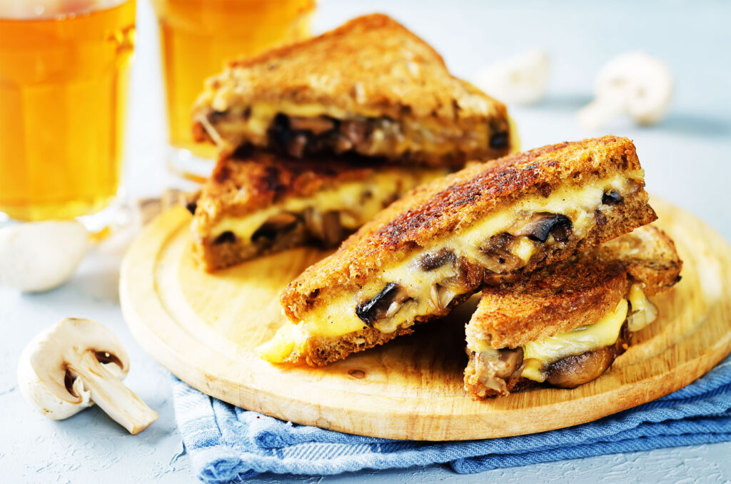 Cheesy Mushroom Sandwich Recipe (Video)