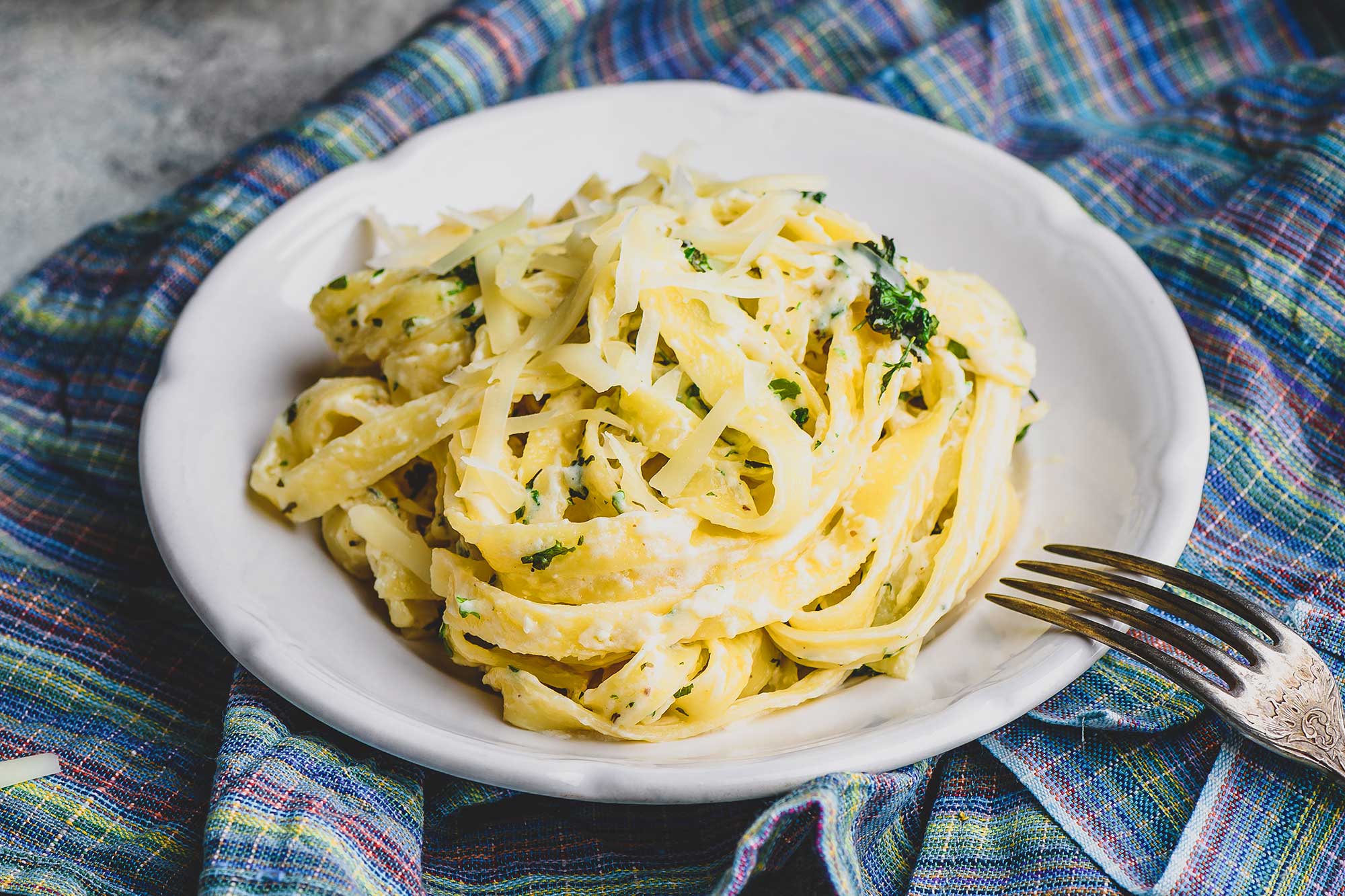 How To Make Fettuccine Alfredo - How To Make Recipes