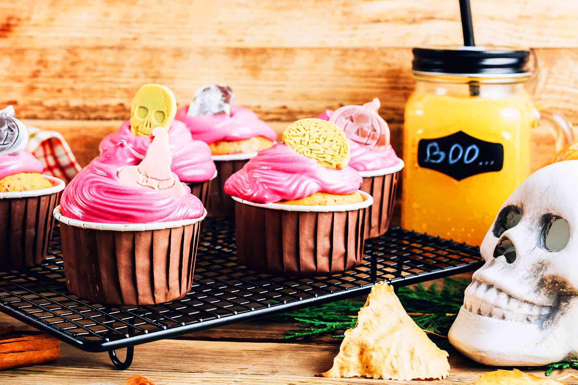 How To Make Strawberry Cupcakes For Halloween - How To Make Recipes