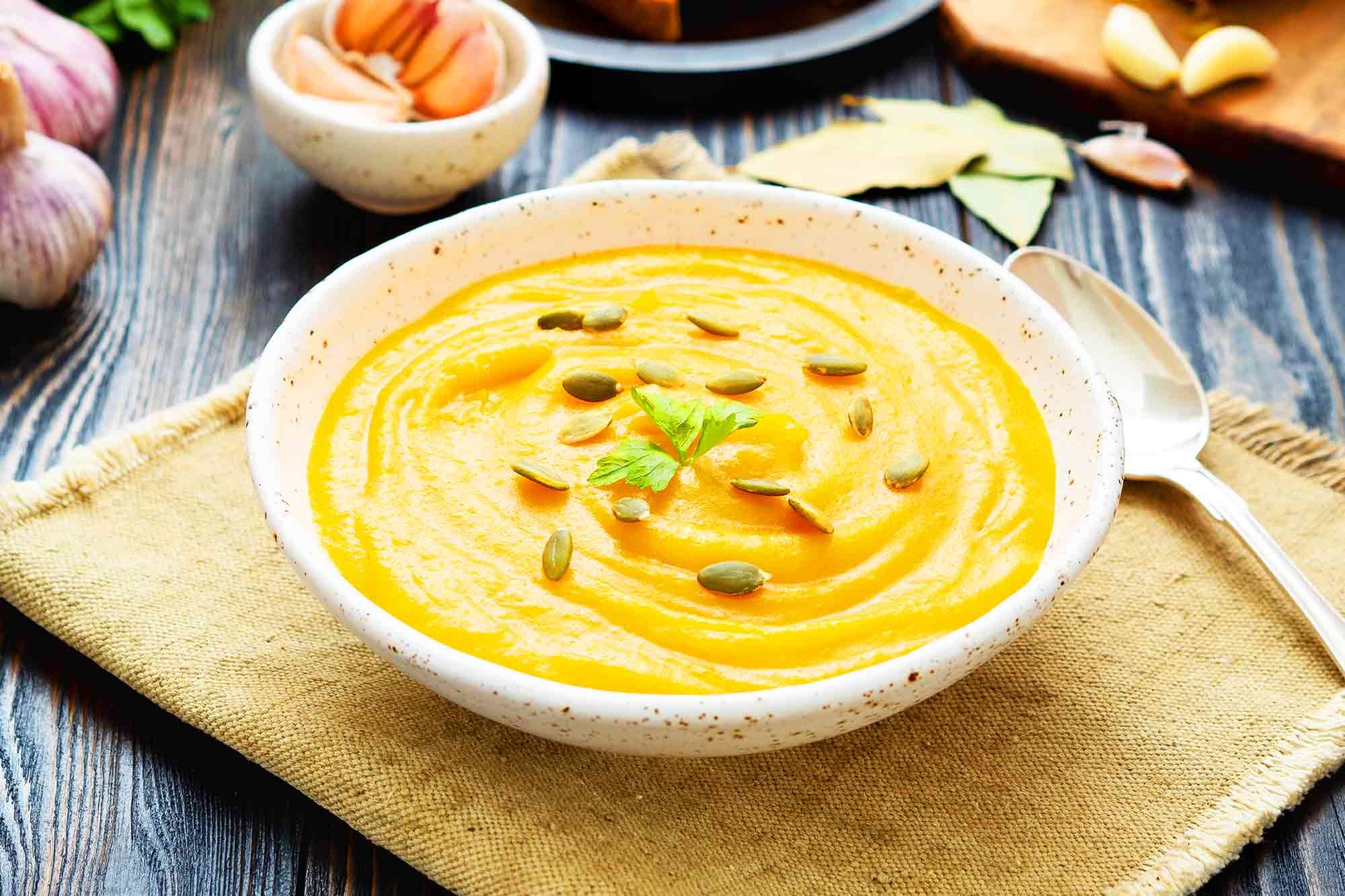How To Make Creamy and Spiced Pumpkin Soup - How To Make Recipes