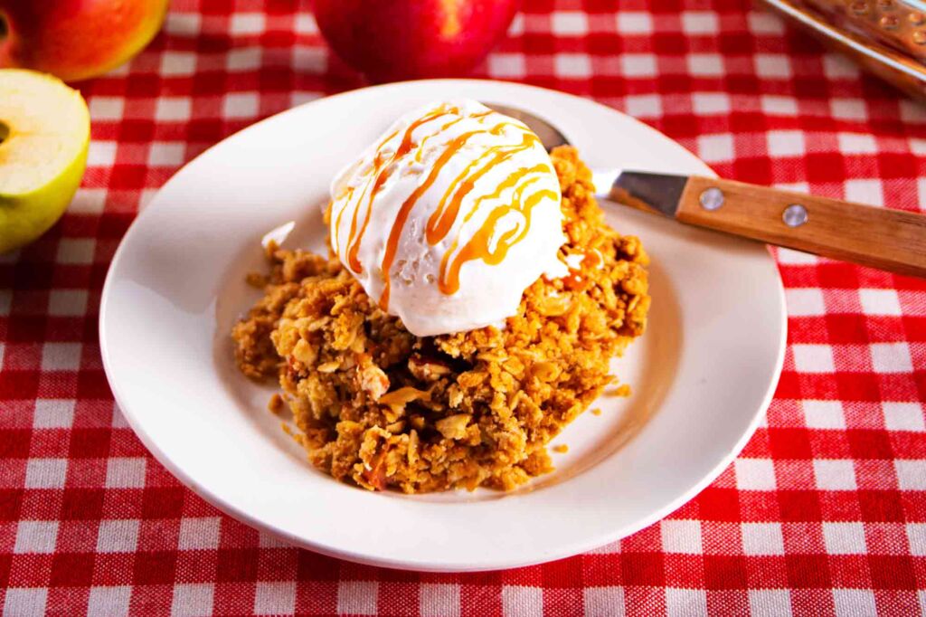 The Best Classic Apple Crisp Recipe