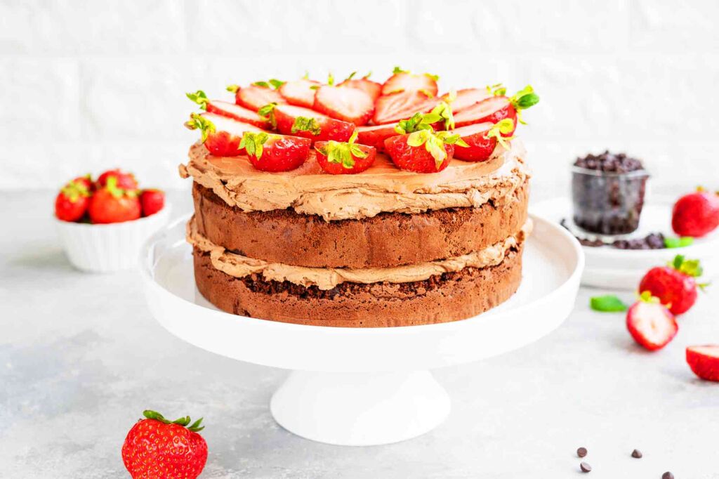 Chocolate Cake With Strawberries