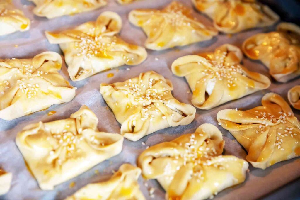 Kalitsounia – Cretan Cheese Pastries