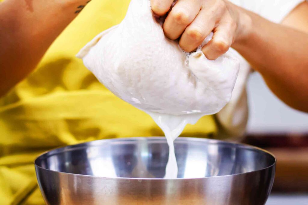 Tips How To Make Almond Milk At Home