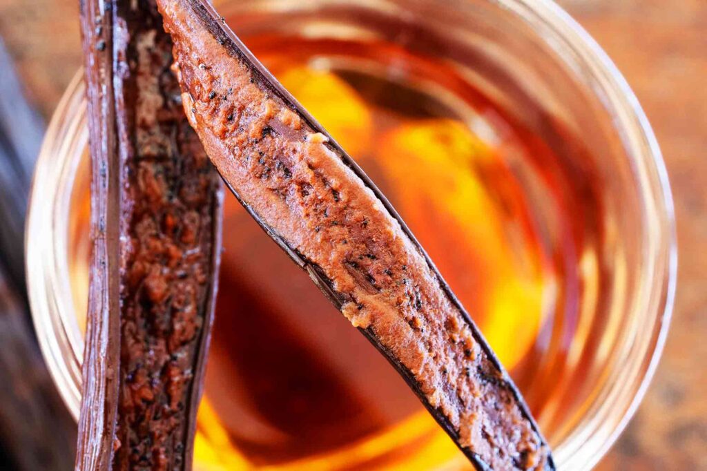 Homemade Vanilla Extract Recipe