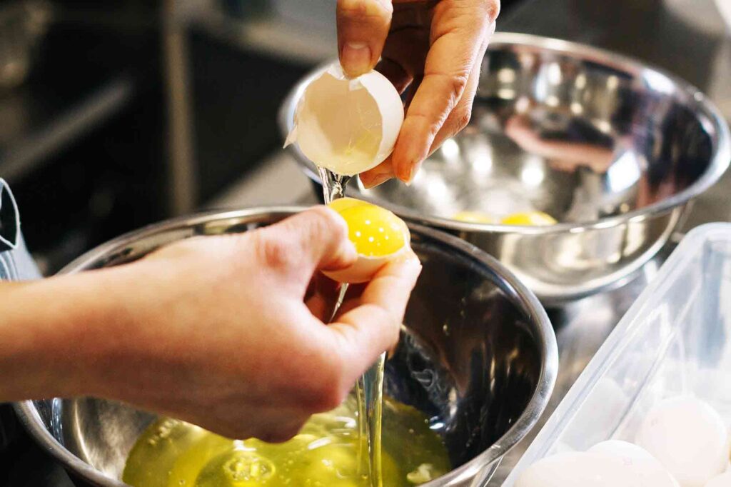 How to Check Egg Quality: Identifying Fresh and Spoiled Ones