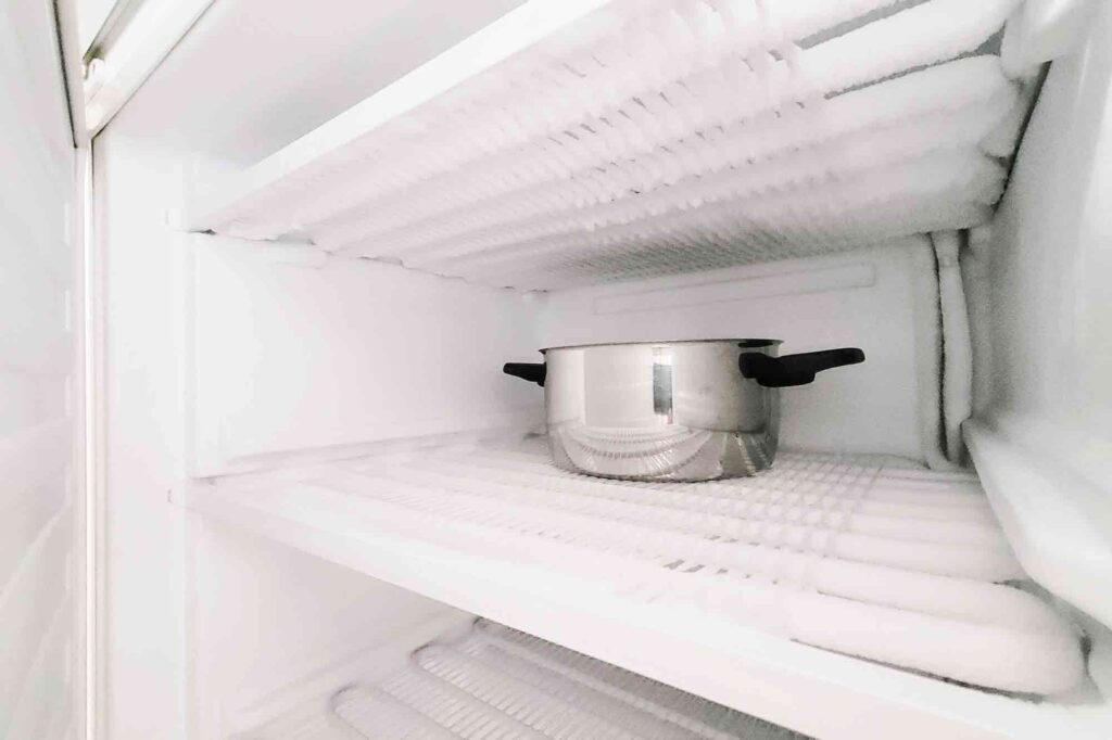 Defrost And Clean Your Freezer