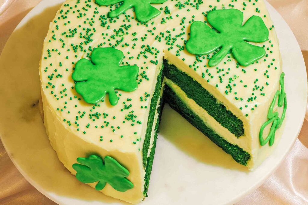 Delicious Vanilla Cake Recipe For St. Patrick's Day