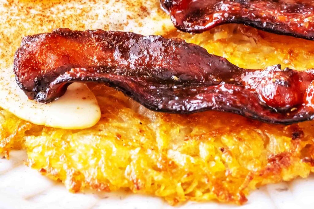 Crispy Hash Brown With Egg and Bacon Recipe